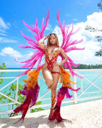 Full leaked Shenseea private photo