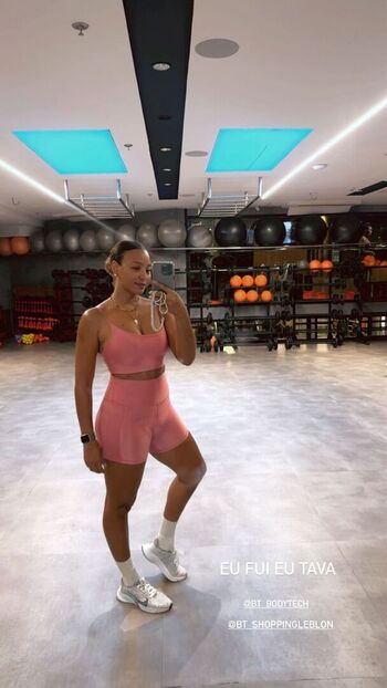 Full leaked Sheron menezes private photo