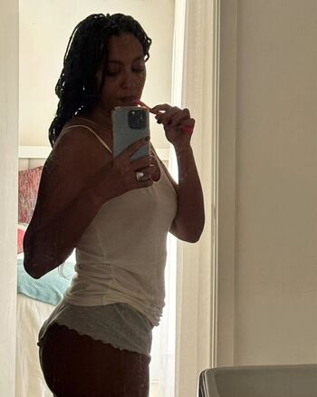 Full leaked Sheron menezes private photo