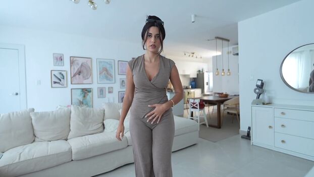 Full leaked Shirin azami page private photo