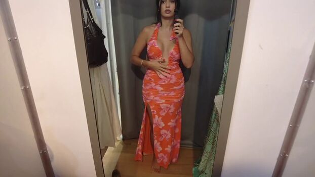 Full leaked Shirin azami page private photo