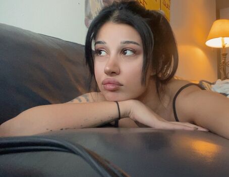 Full leaked Shirin yfr private photo