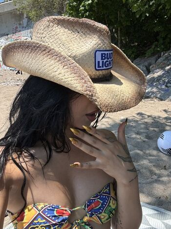 Full leaked Shirin yfr private photo