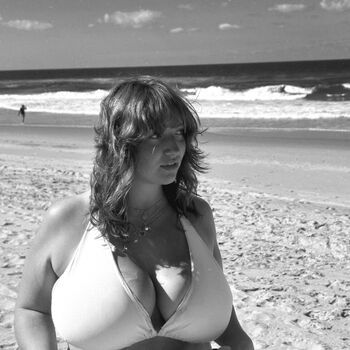 Full leaked Shona colson private photo