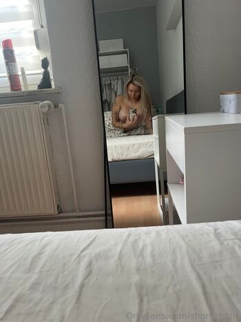 Full leaked Shorty holly private photo