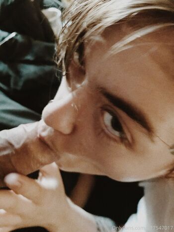 Full leaked Show your girlfriend private photo