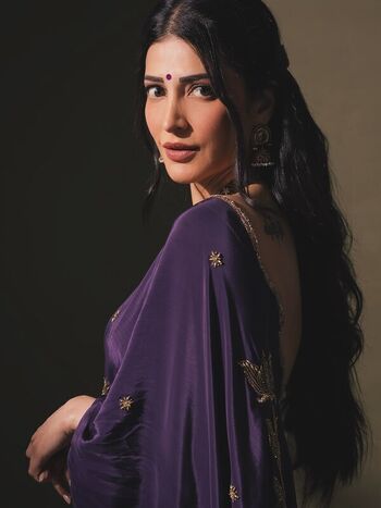 Full leaked Shruti haasan private photo