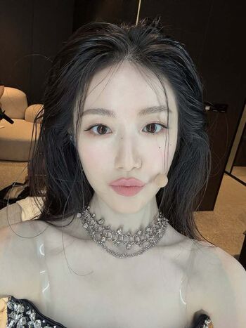 Full leaked Shuhua page private photo