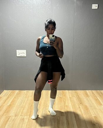 Full leaked Shuly nadar private photo