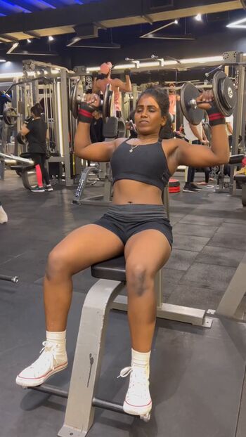 Full leaked Shuly nadar private photo