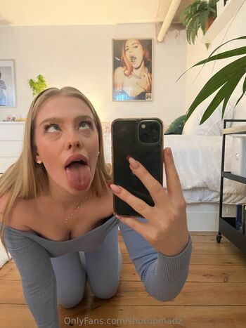 Full leaked Shutupmelissa private photo