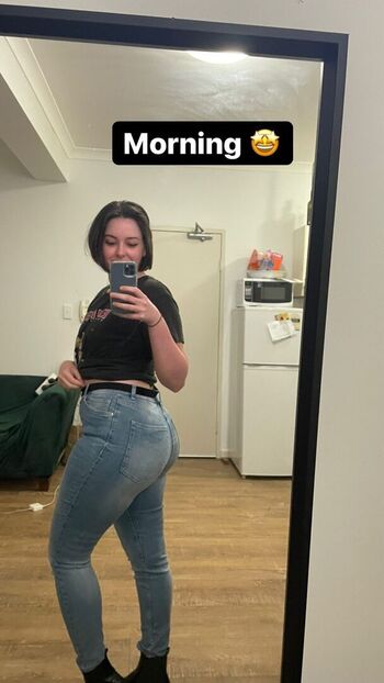 Full leaked Shutupmichaelaa private photo