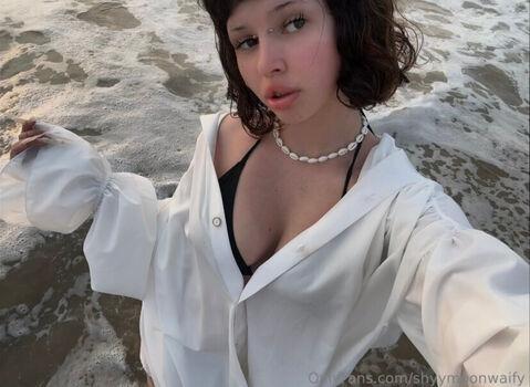 Full leaked Shymoonwaify page private photo