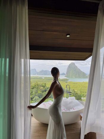 Full leaked Si young private photo