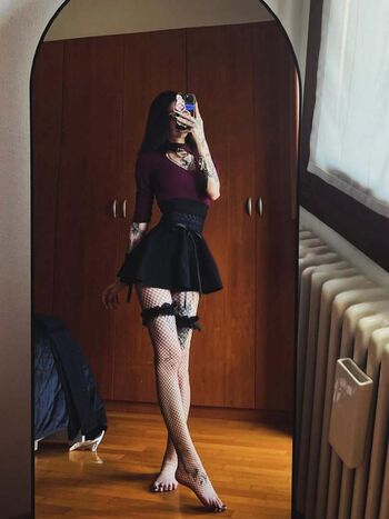 Full leaked Sibyleek private photo
