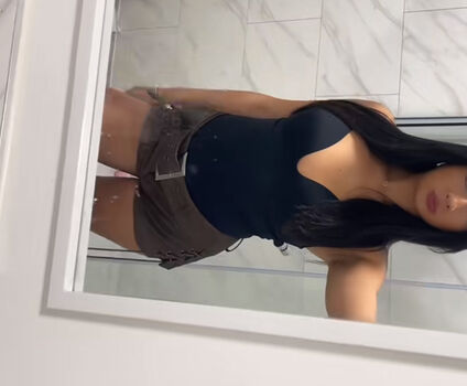 Full leaked Sienna sidhu private photo