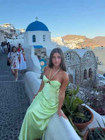 Full leaked Sienna walker private photo
