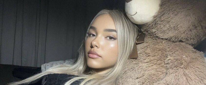 Full leaked Siennaford private photo