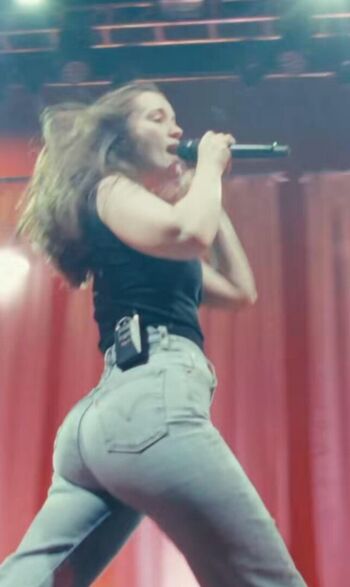 Full leaked Sigrid private photo
