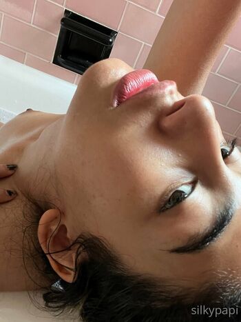 Full leaked Silkypapi page private photo