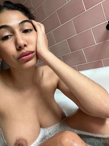 Full leaked Silkypapi page private photo
