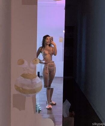 Full leaked Silkypapi page private photo