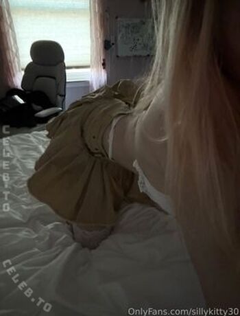 Full leaked Sillykitty private photo