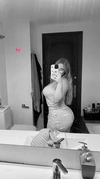 Full leaked Silviiamartz private photo