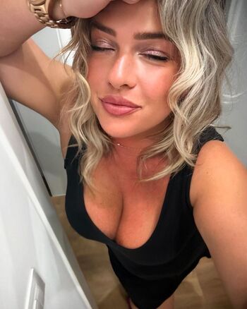 Full leaked Simona romano page private photo