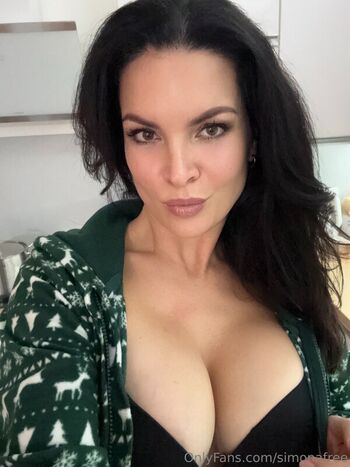 Full leaked Simona private photo