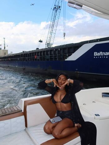 Full leaked Simone biles private photo