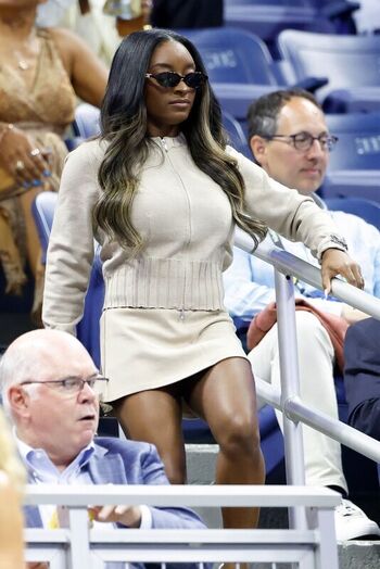 Full leaked Simone biles private photo