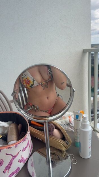 Full leaked Simpmil private photo