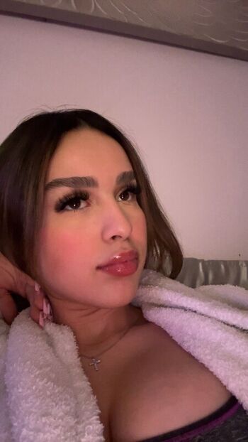 Full leaked Simplyneidaa private photo