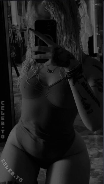 Full leaked Sina nck private photo