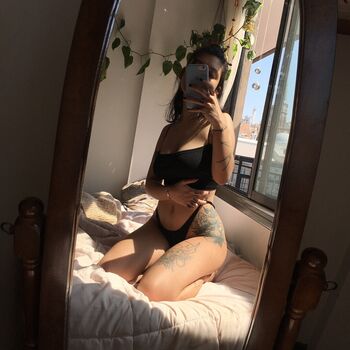 Full leaked Sinammonroll private photo
