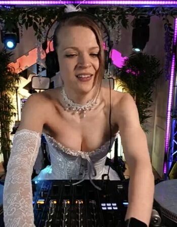 Full leaked Sintica private photo