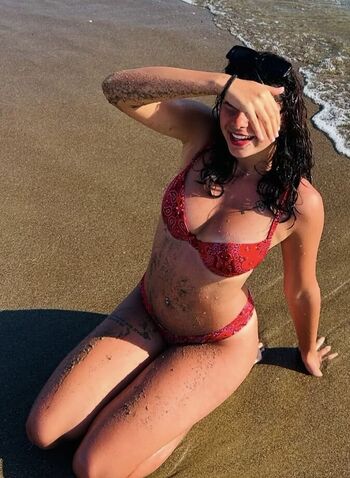 Full leaked Siryaa private photo