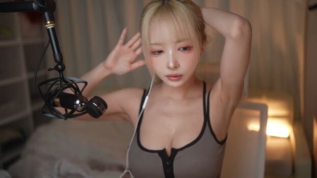 Full leaked Sithle page private photo