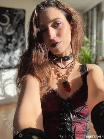 Full leaked Skarlya private photo