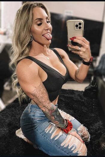 Full leaked Sky kinz private photo
