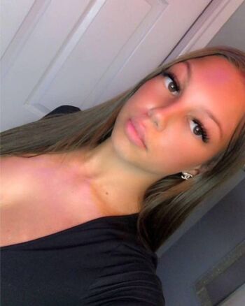 Full leaked Skye goddard private photo
