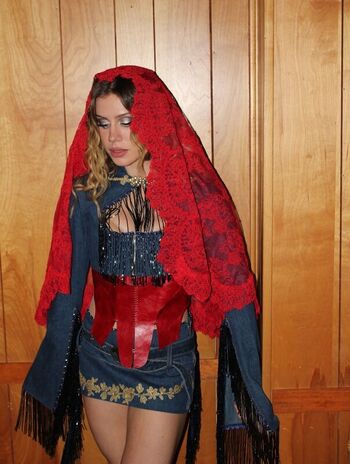 Full leaked Slayyyter private photo