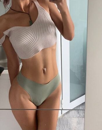 Full leaked Slimhailey private photo