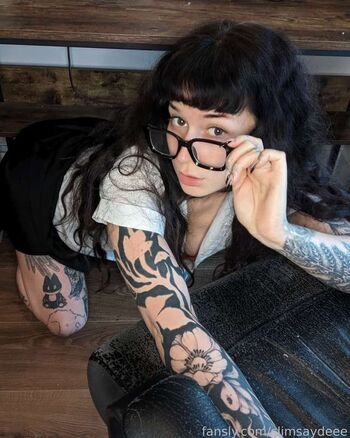 Full leaked Slimsaydeee private photo