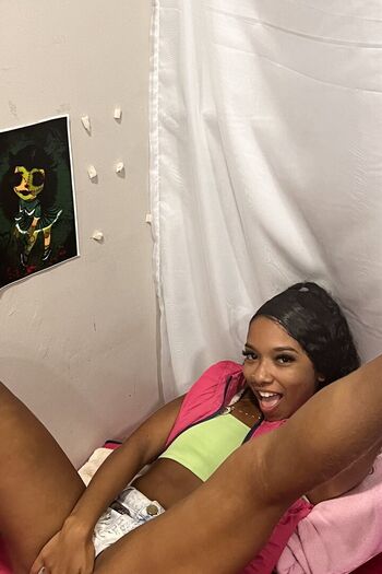 Full leaked Slipmami private photo