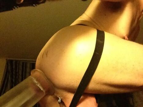 Full leaked Slutmeat private photo