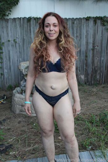 Full leaked Sluttysarah private photo