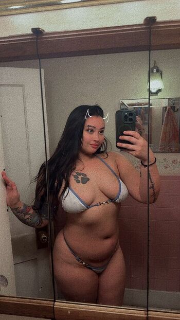 Full leaked Smiley kylie private photo