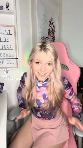 SmileyDani158